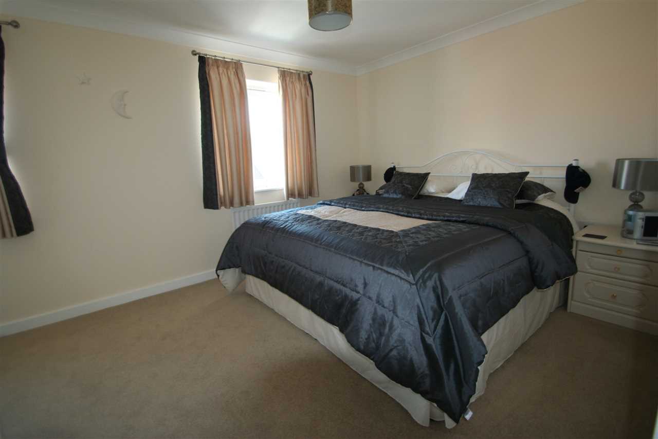 Sherfield Park, Hook, Hants - Picture 5