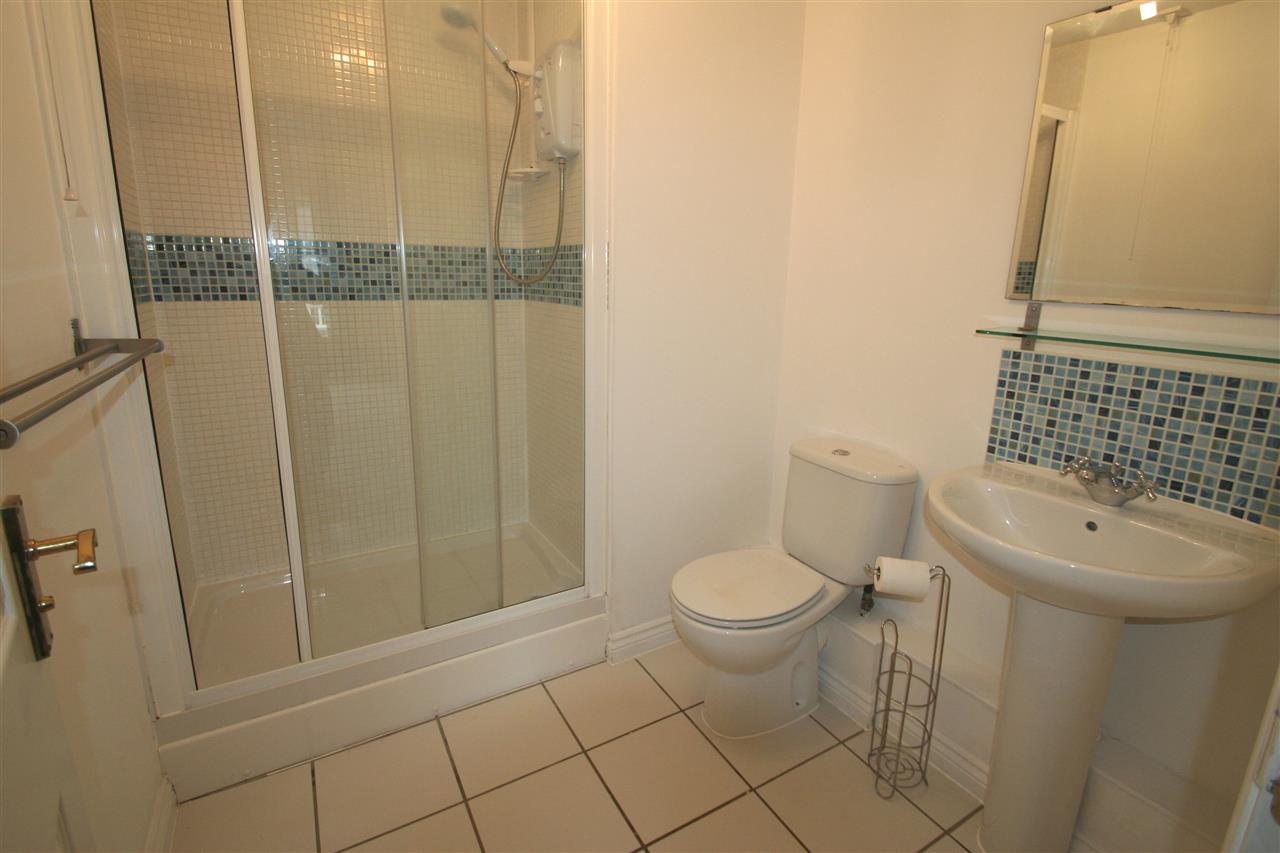 Chineham, Basingstoke, Hampshire - Picture 5