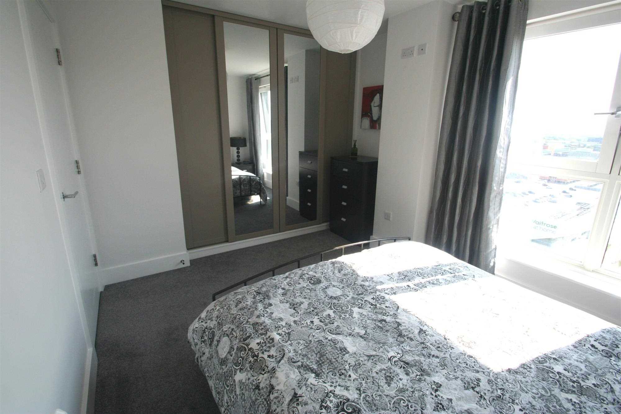 Skyline Plaza, Basingstoke Town Centre - Picture 6