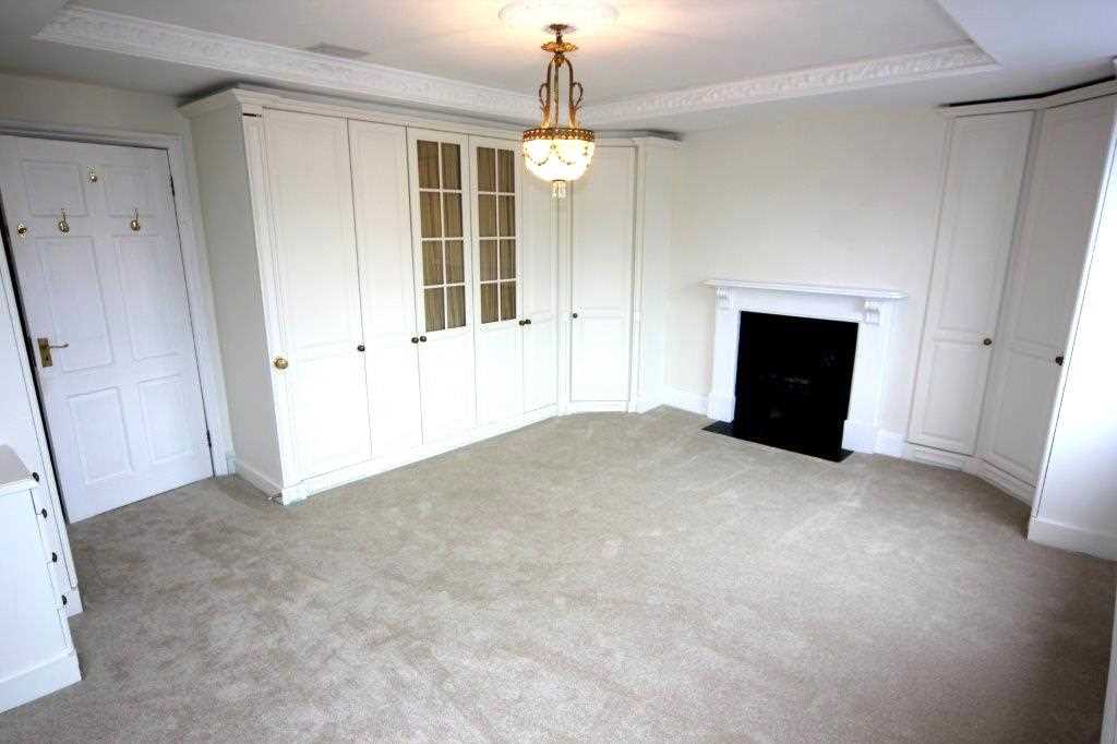 Trinity Place - Picture 5