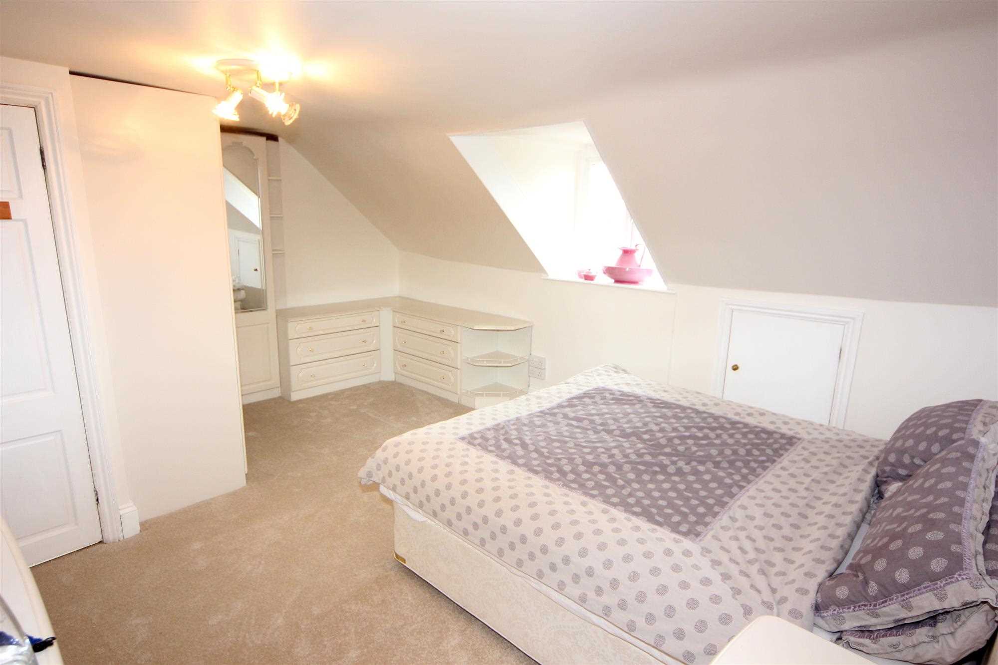 Trinity Place - Picture 6