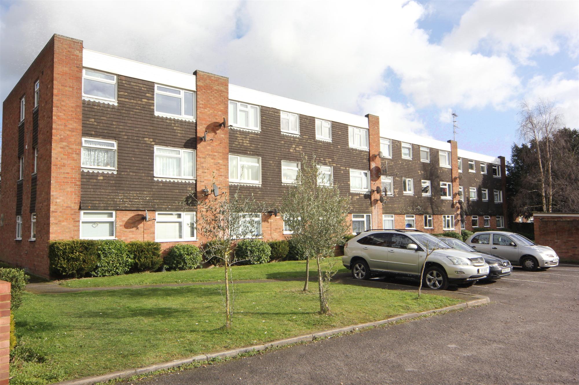 Malvern Court, Hill Rise, Slough, Berkshire - Picture 1