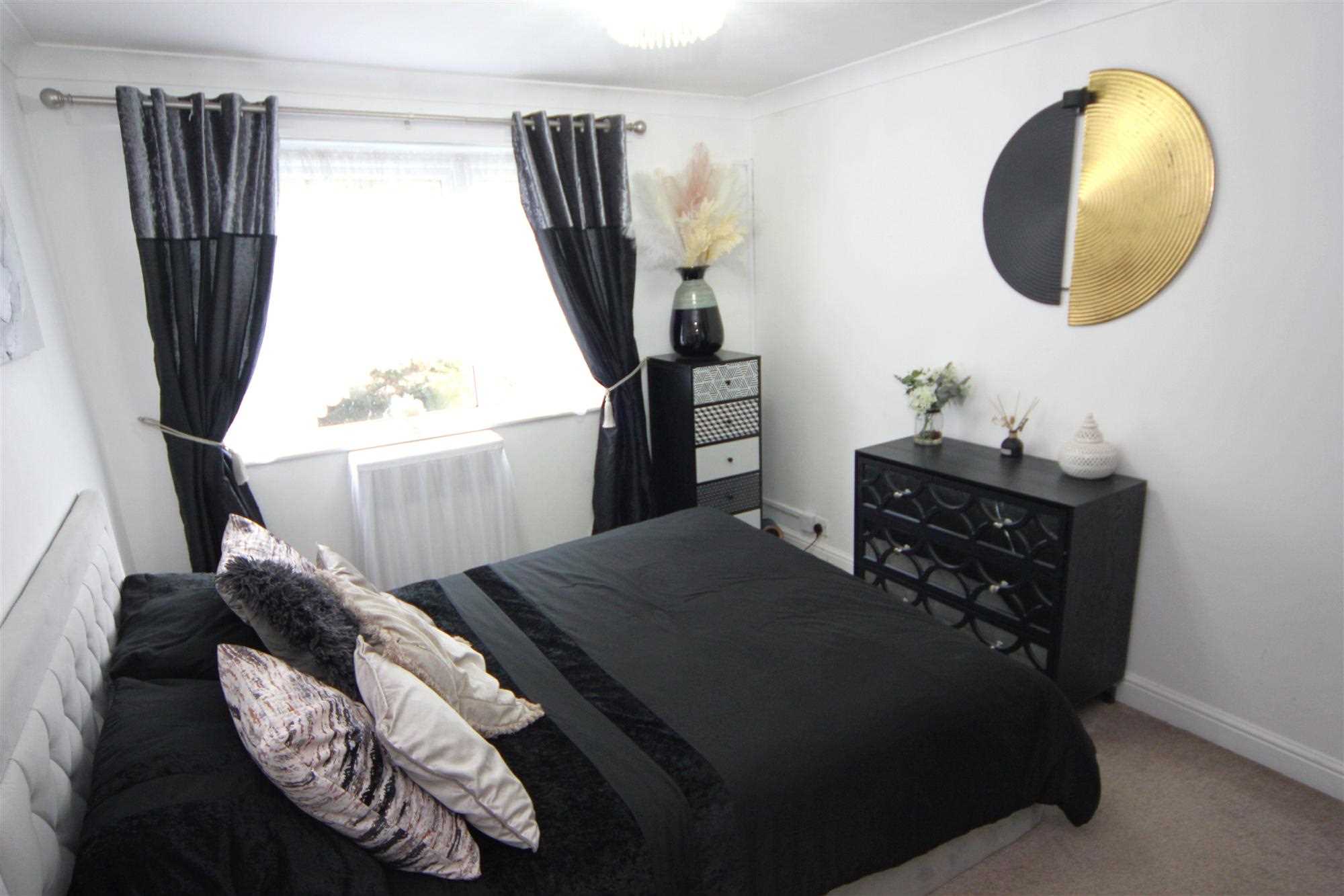 Malvern Court, Hill Rise, Slough, Berkshire - Picture 4