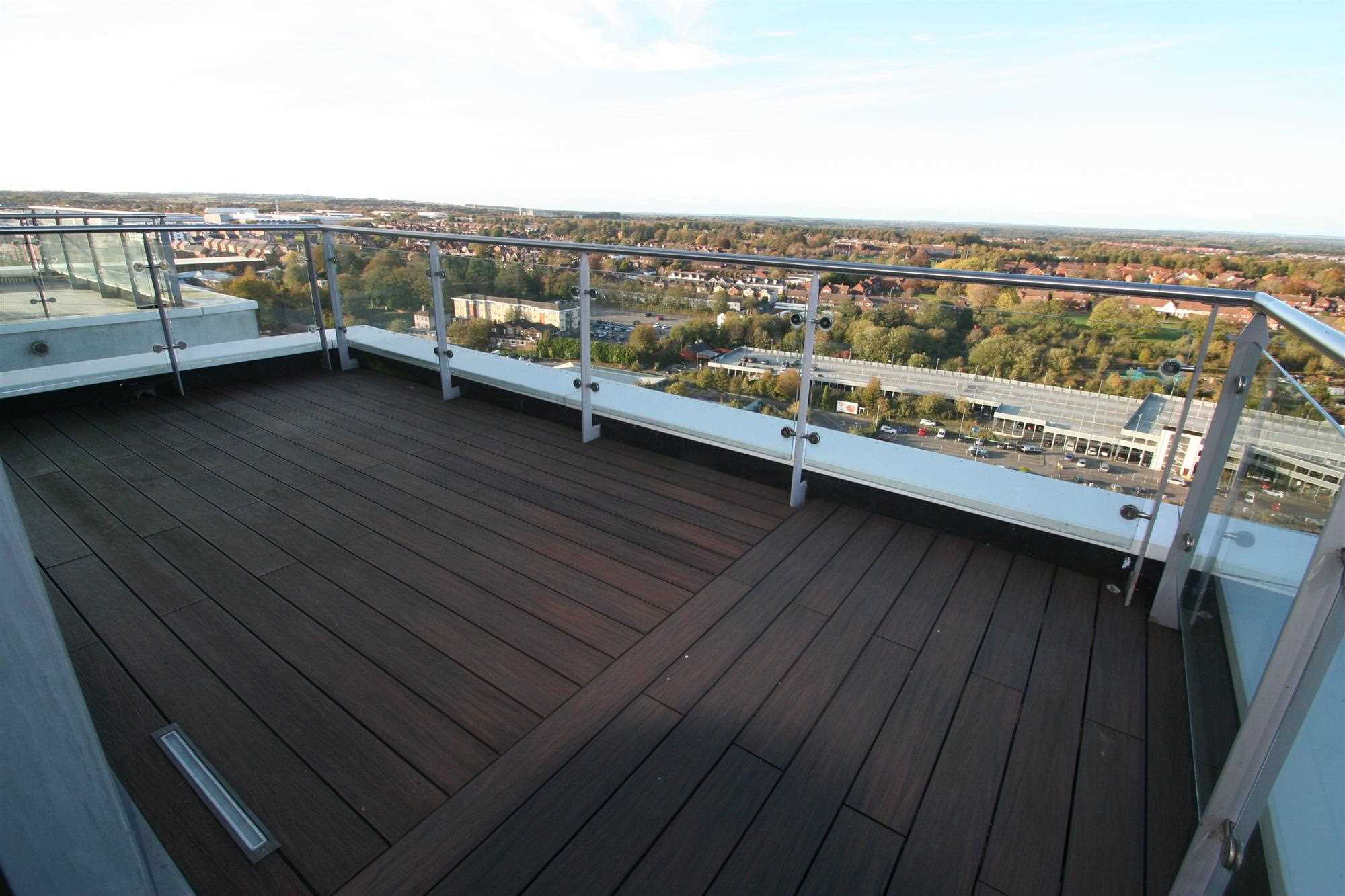 Penthouse Apartment, Skykline Plaza, Basingstoke - Picture 13