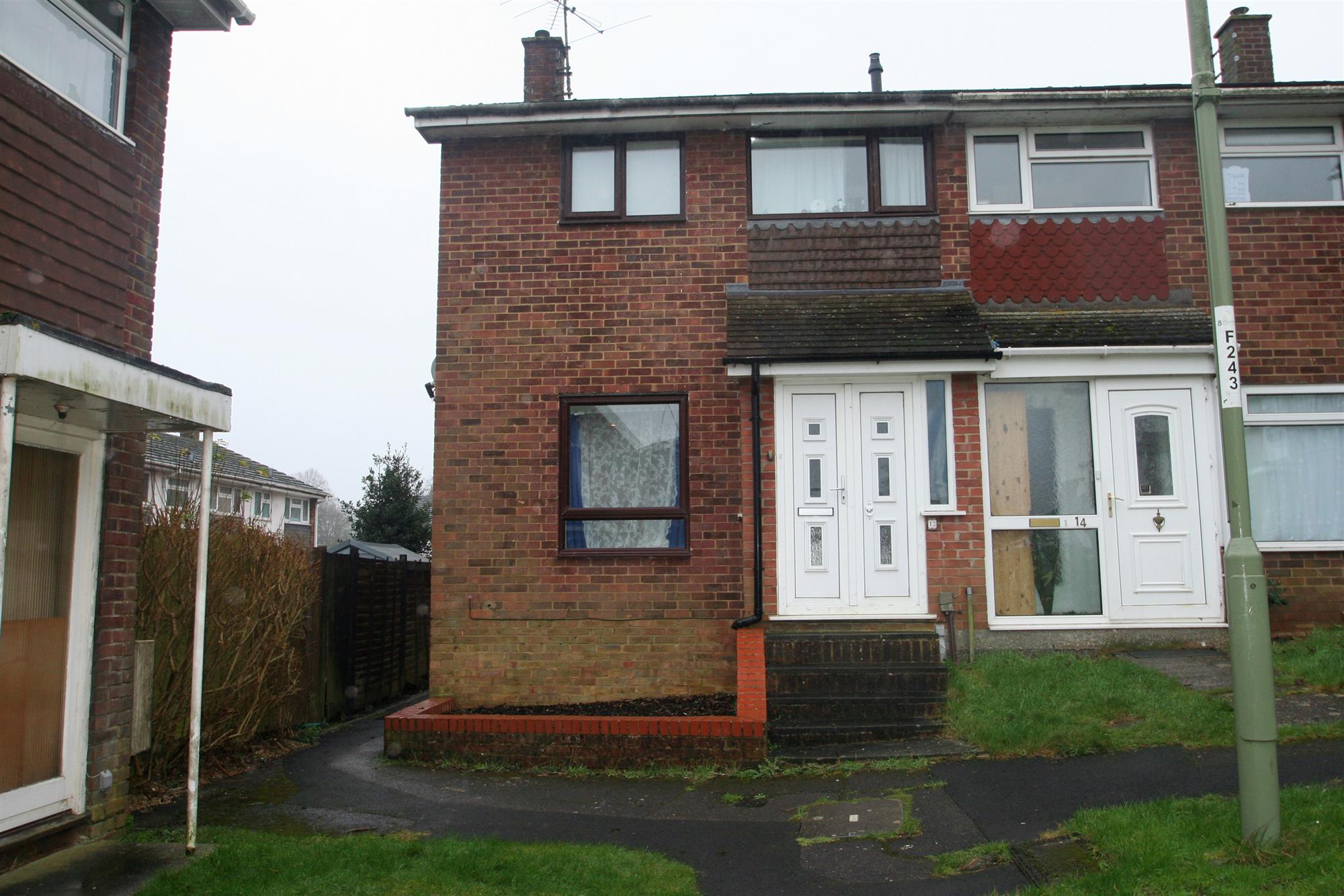 Bowyer Close, Basingstoke - Picture 1