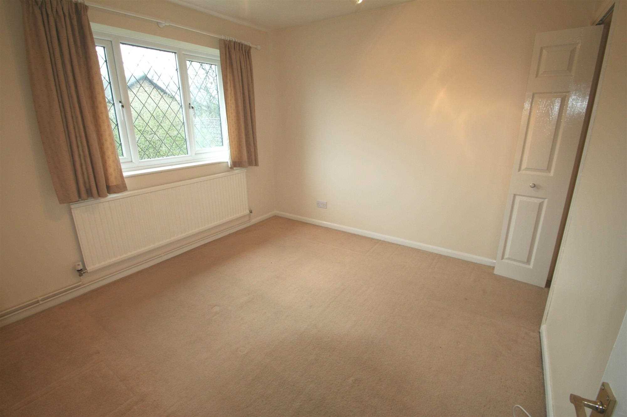 Chineham, Basingstoke, Hampshire - Picture 5