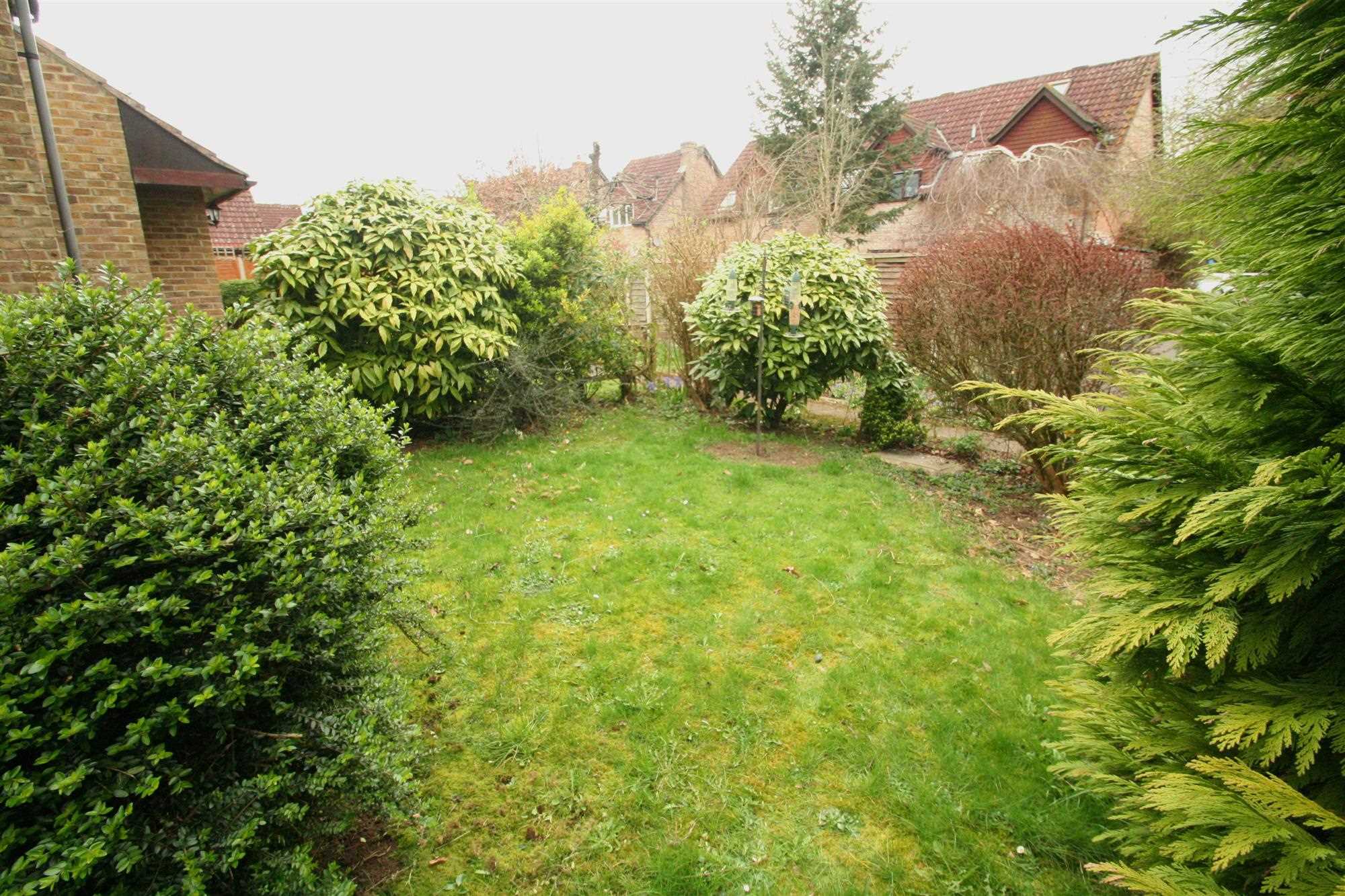 Chineham, Basingstoke, Hampshire - Picture 7
