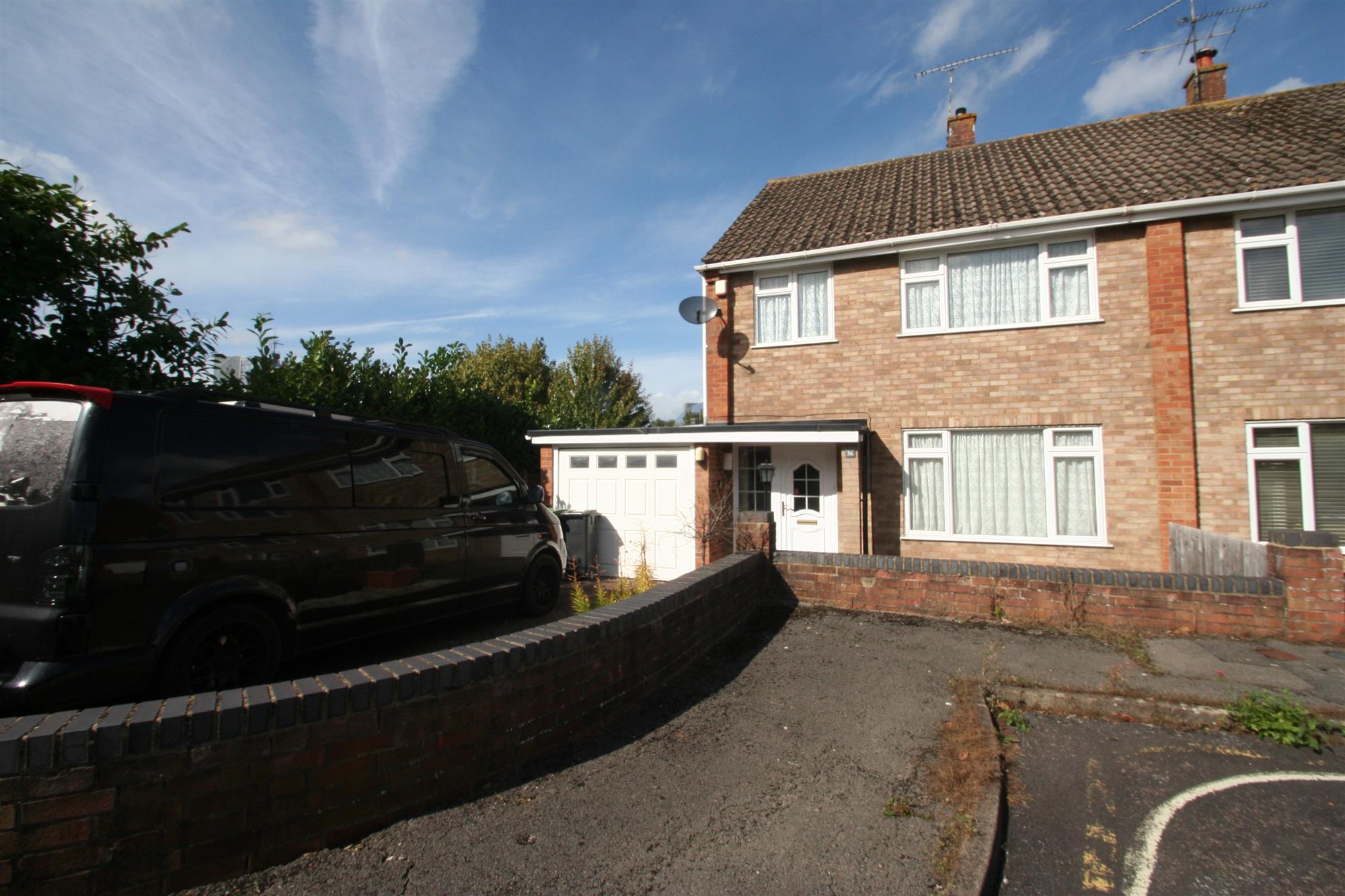 Allnut Avenue, Basingstoke, Hampshire - Picture 1