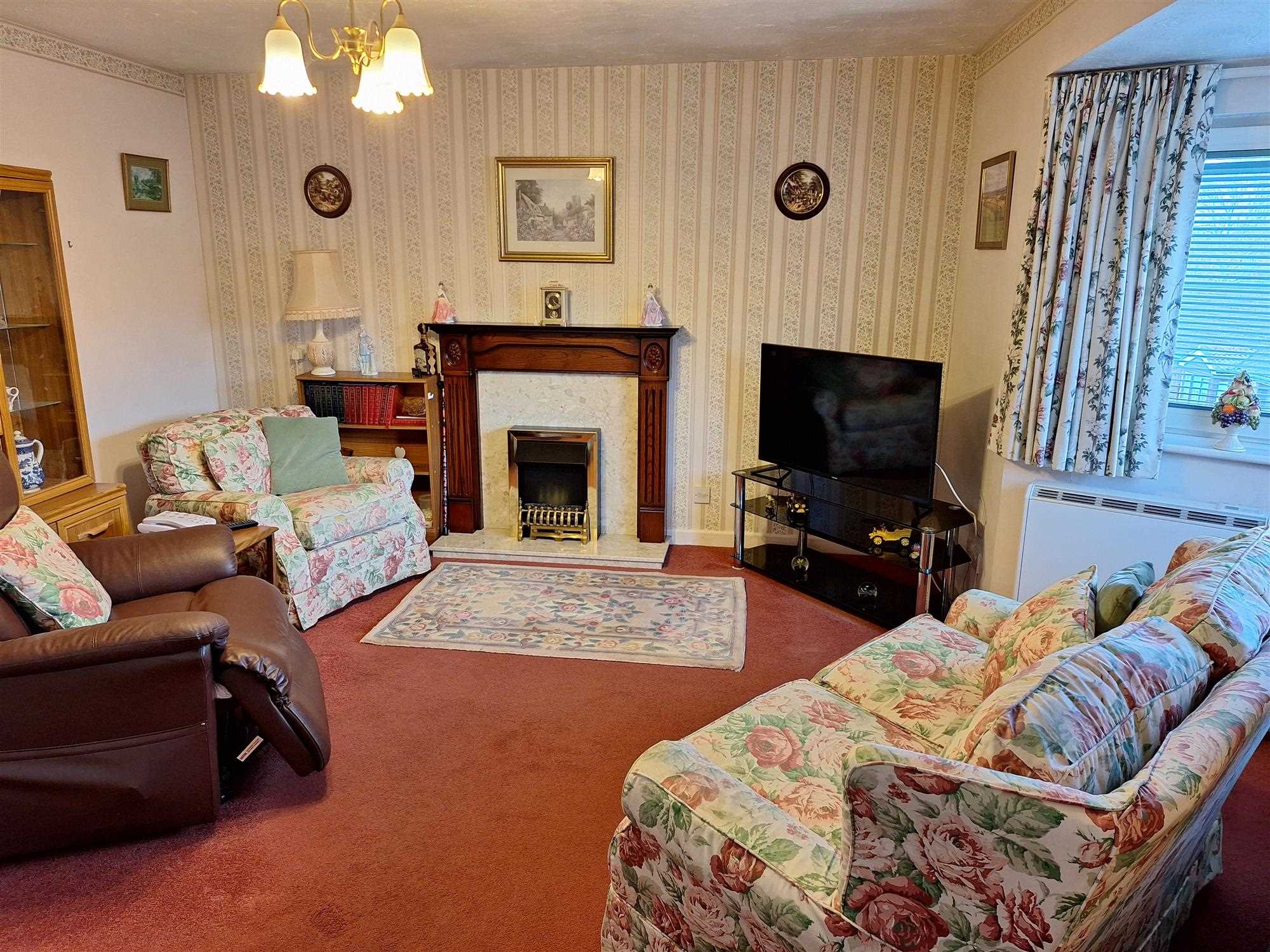 Worting Road, Basingstoke, Hampshire - Picture 2