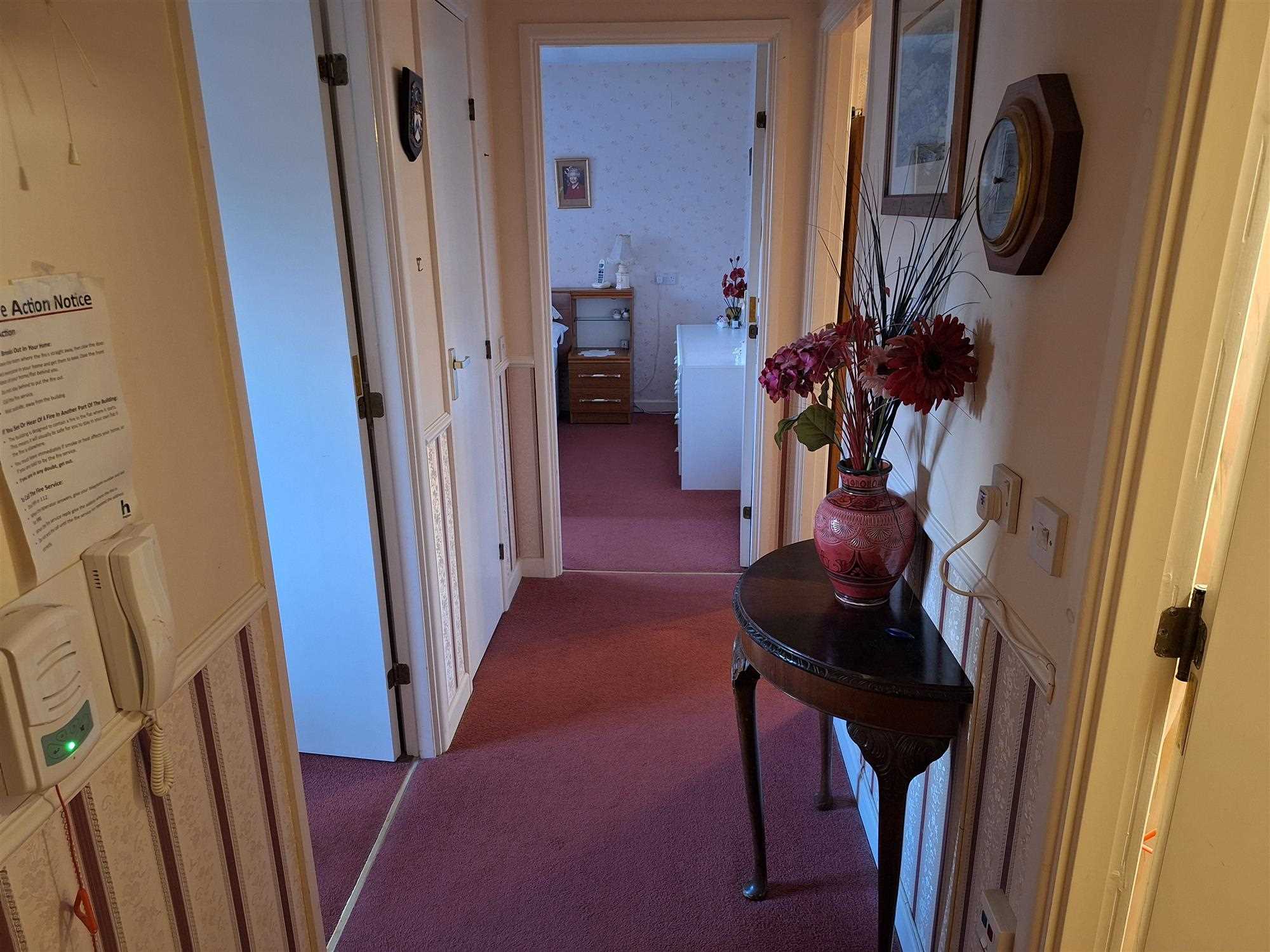 Worting Road, Basingstoke, Hampshire - Picture 8