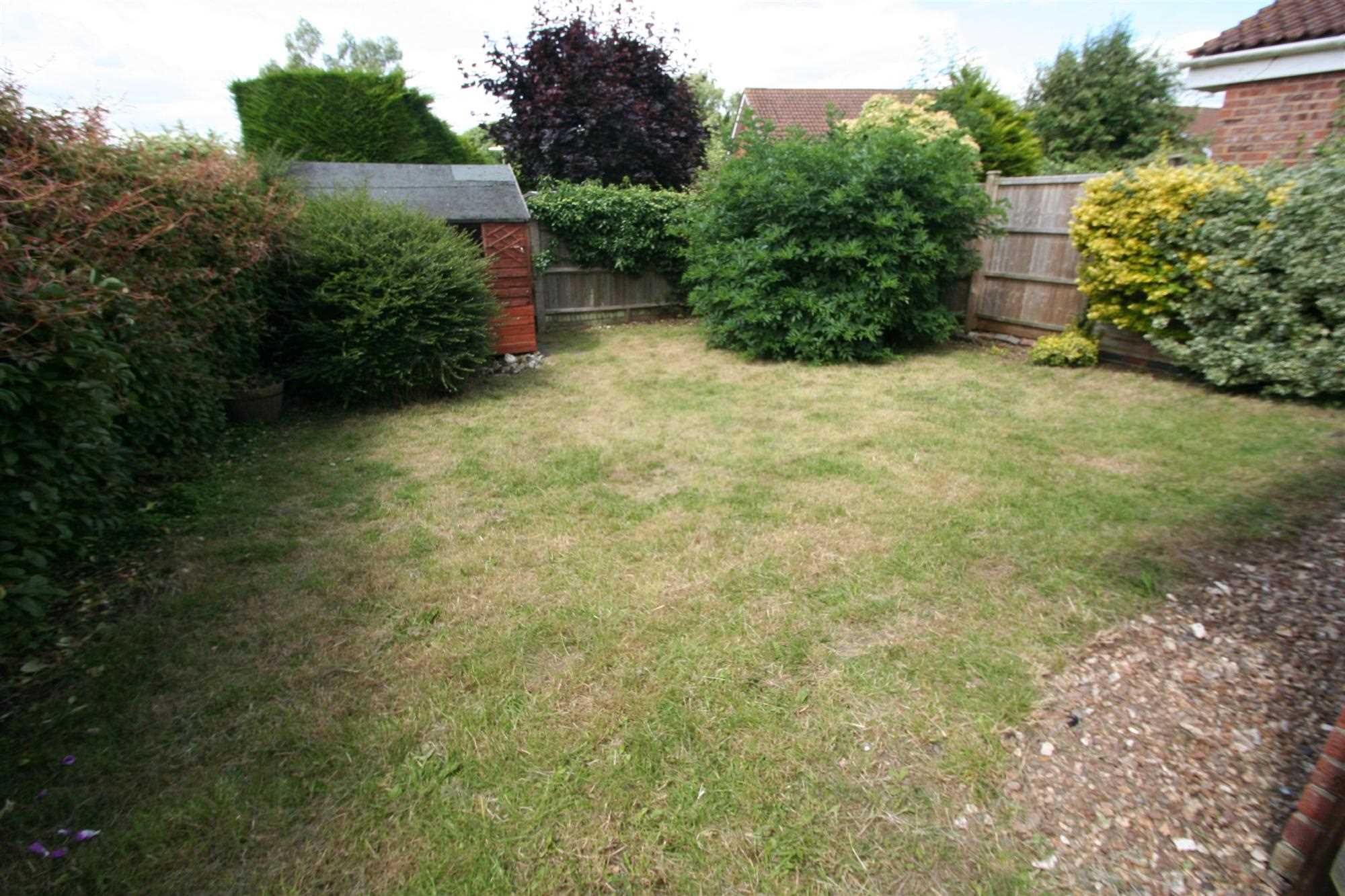 Gracemere Crescent, Kempshott, Basingstoke, Hampshire - Picture 7