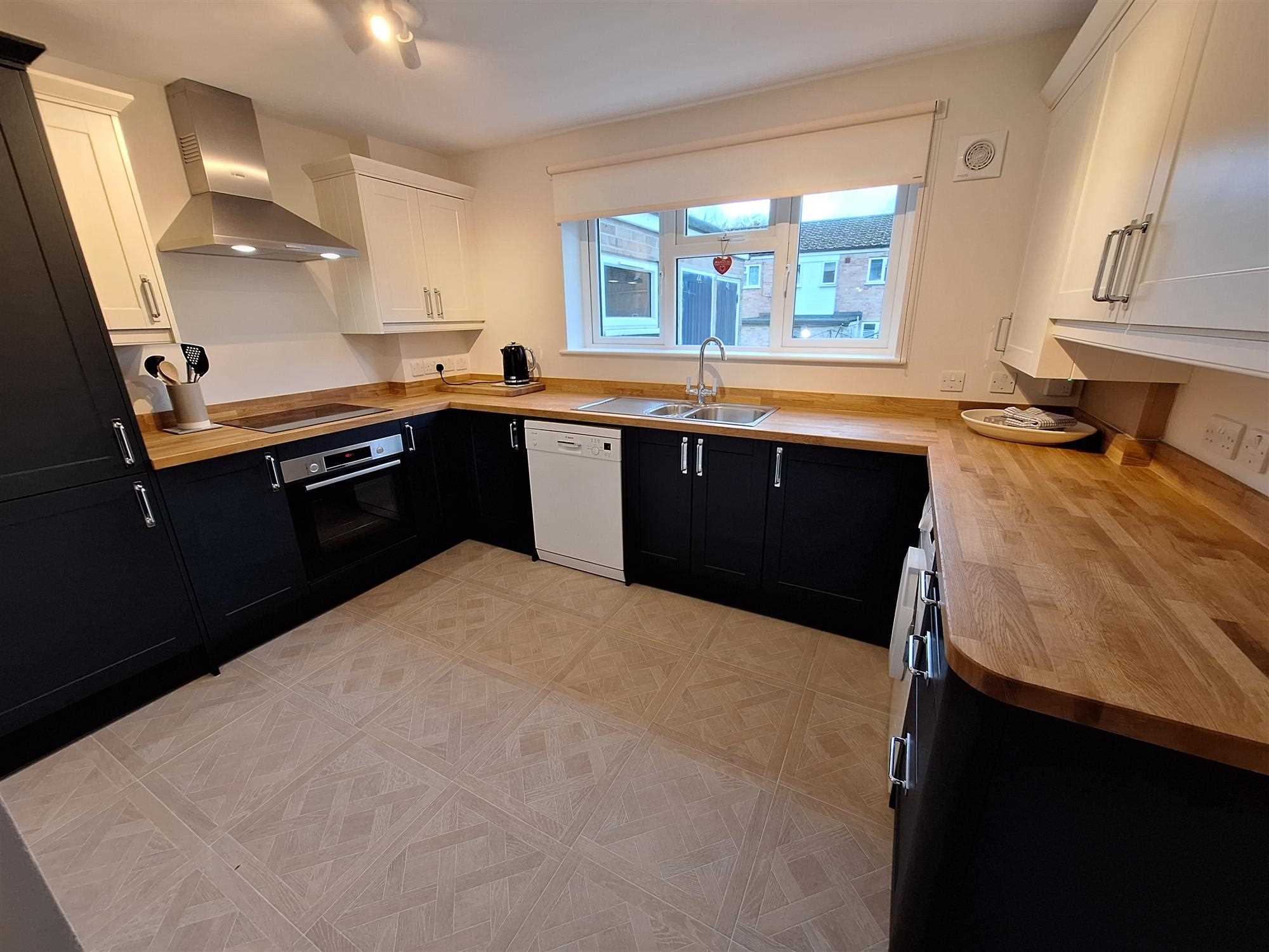 Srokins Road, Kinsclere - Picture 3