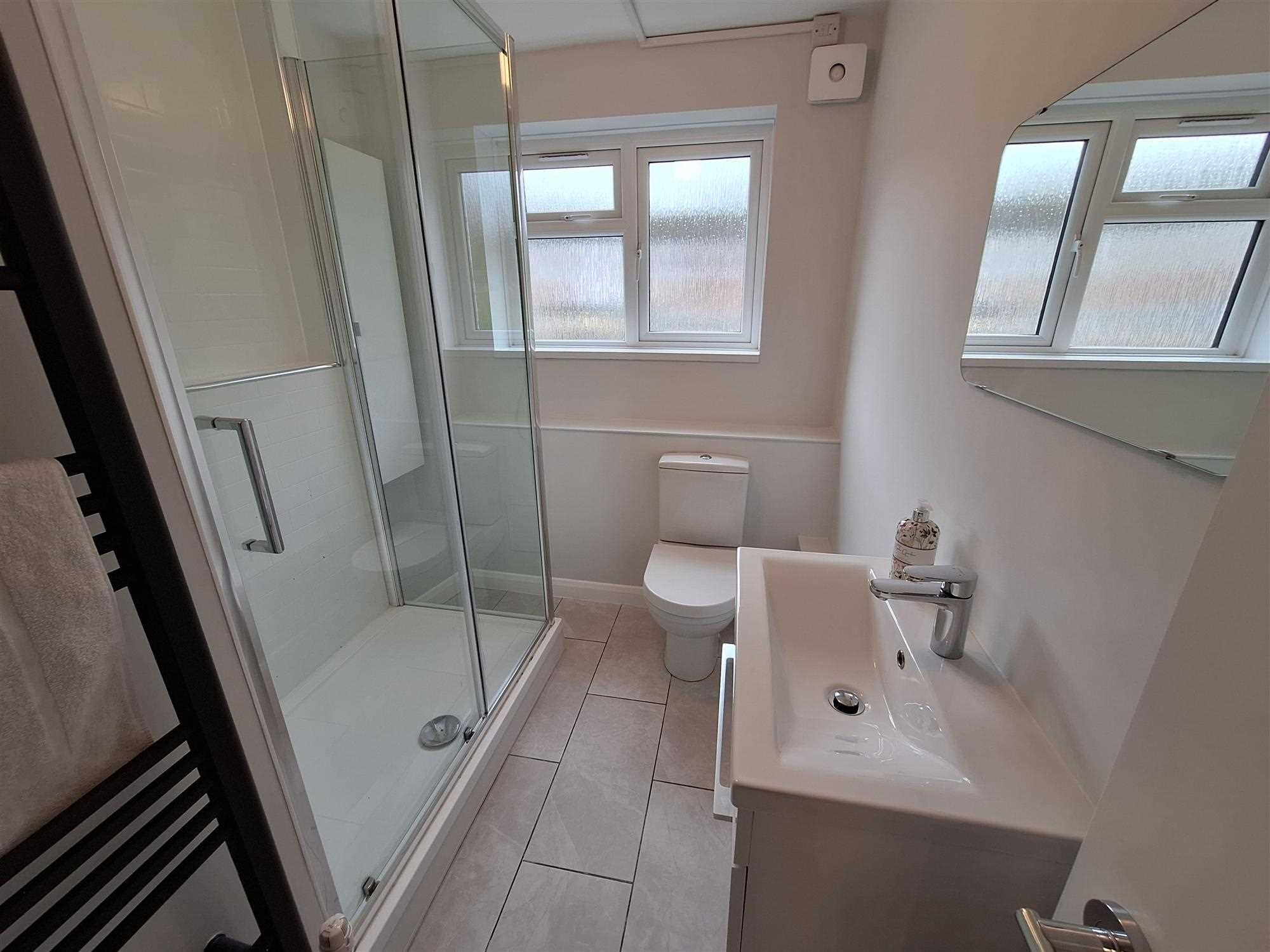 Srokins Road, Kinsclere - Picture 8