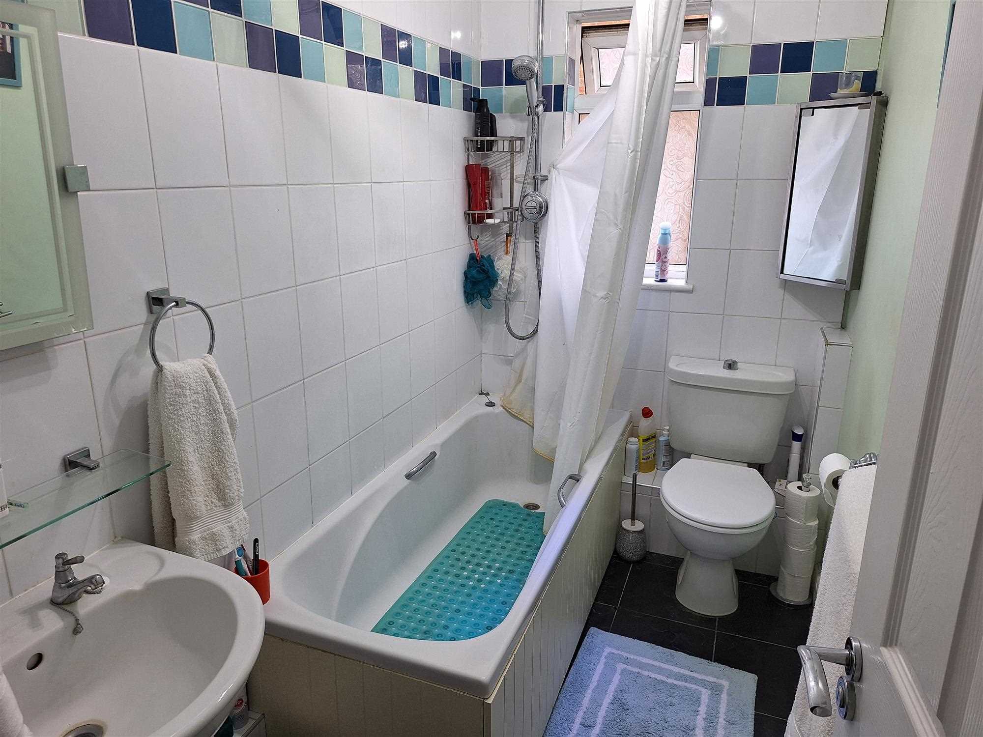 Oldberg Gardens, Old Hatch Warren, Basingstoke, Hants - Picture 7