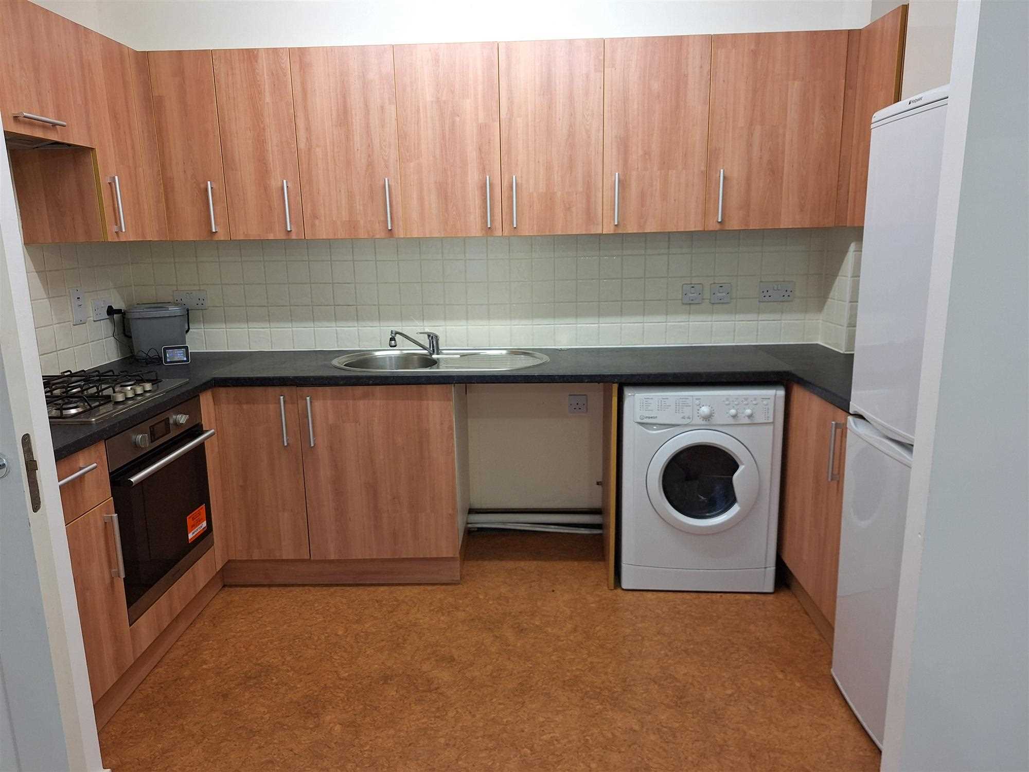 Netherfield Place, Basingstoke, Hampshire - Picture 2