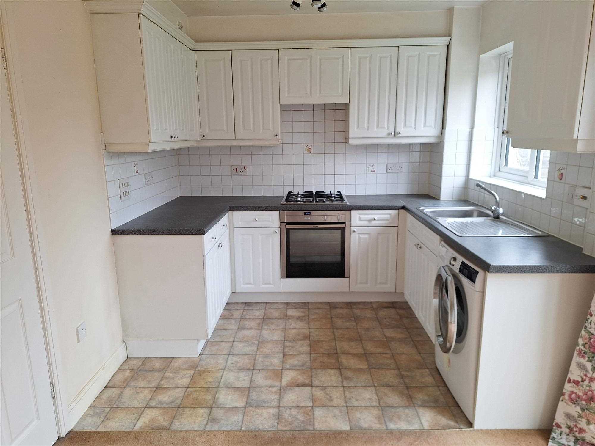 German Road, Bramley, Hampshire - Picture 4