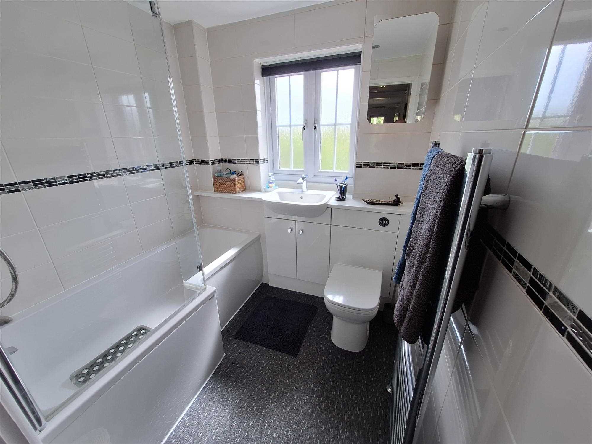 Privett Close, Lychpit, Basingstoke, Hampshire - Picture 10