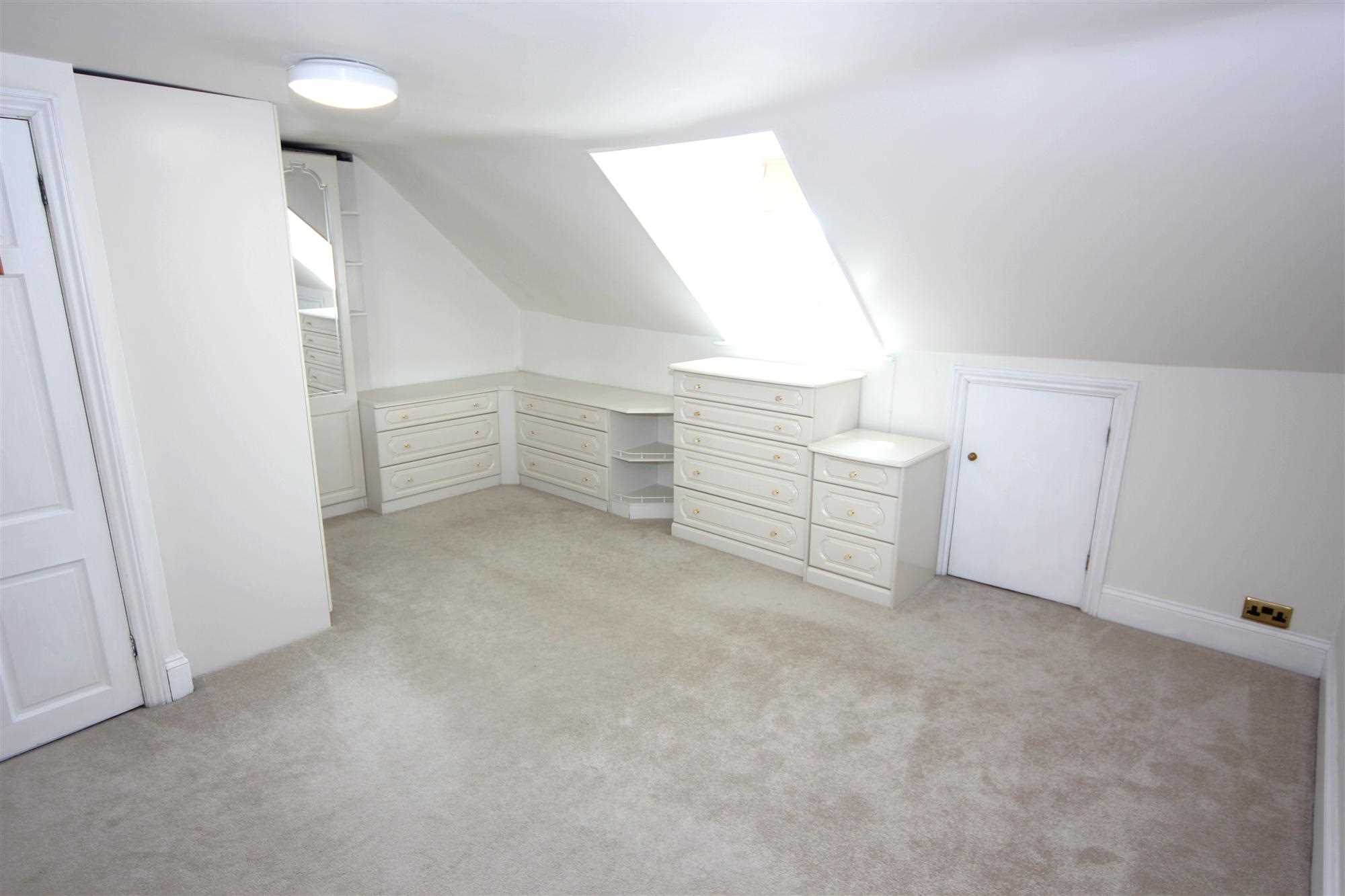 Trinity Place - Picture 9