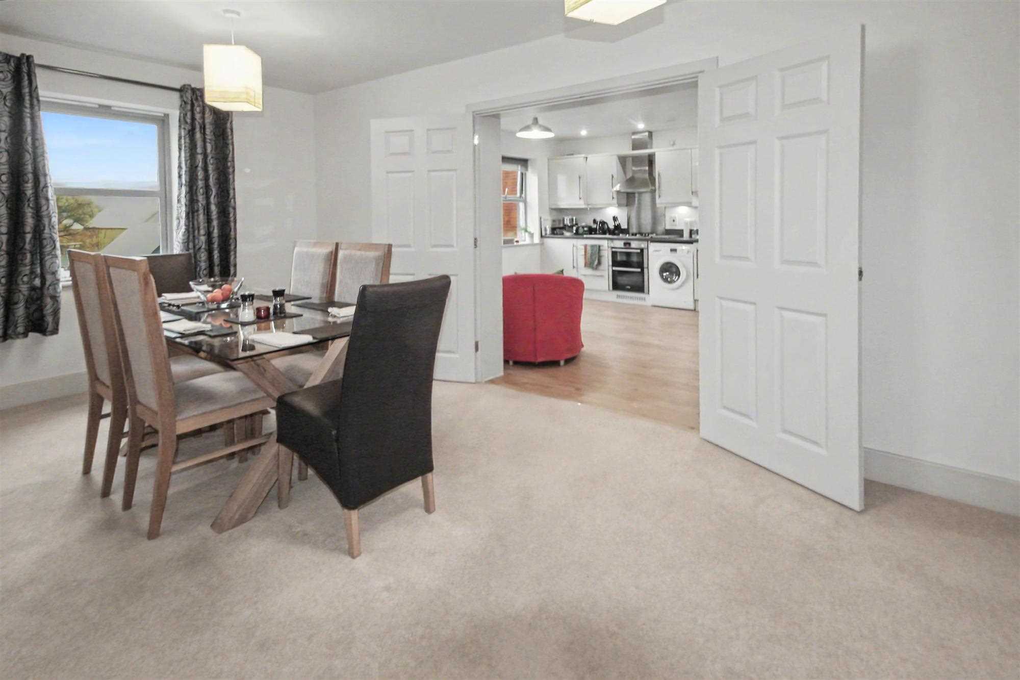 Idsworth Court, Limes Park, Basingstoke - Picture 4