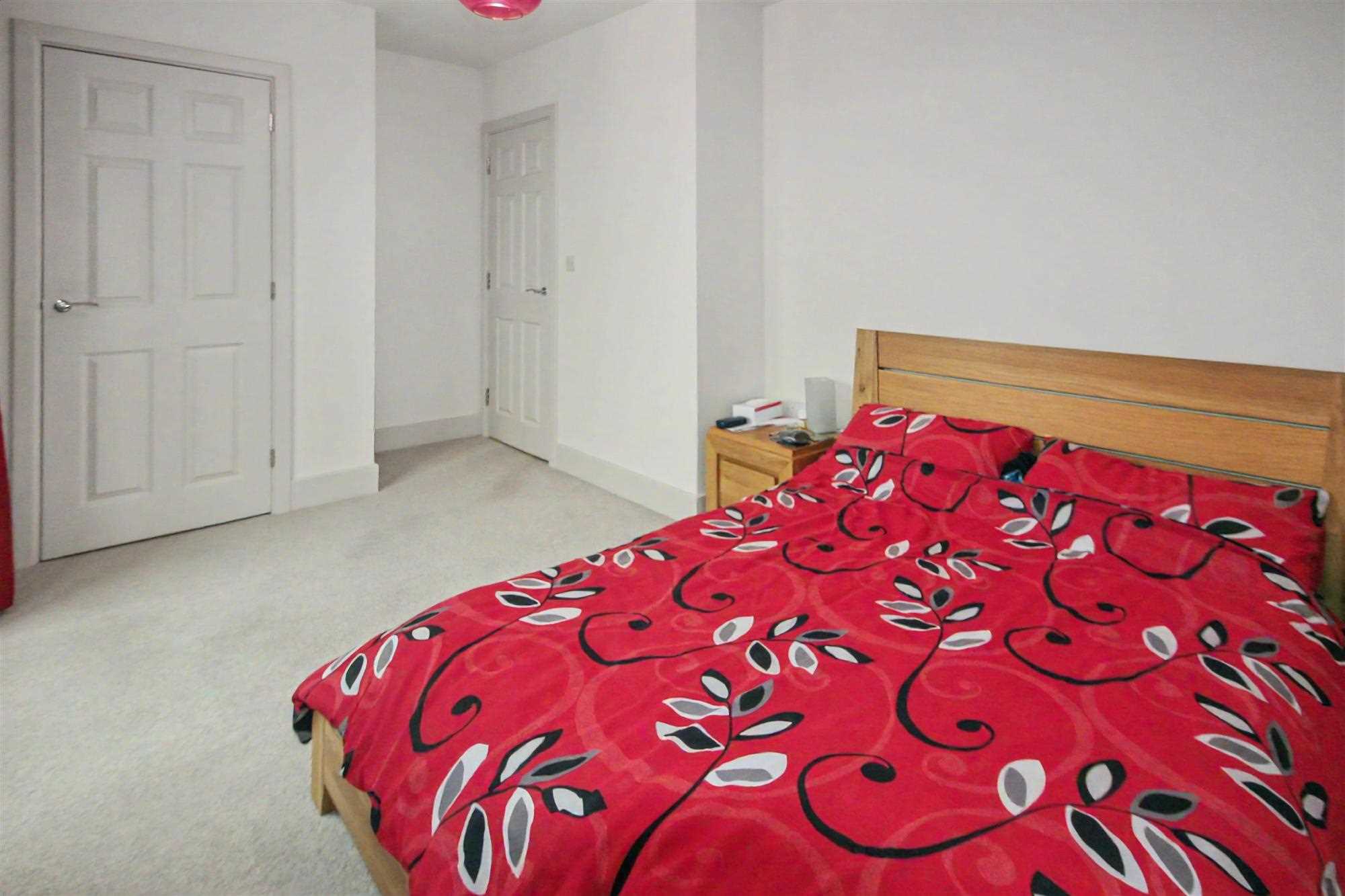 Idsworth Court, Limes Park, Basingstoke - Picture 11