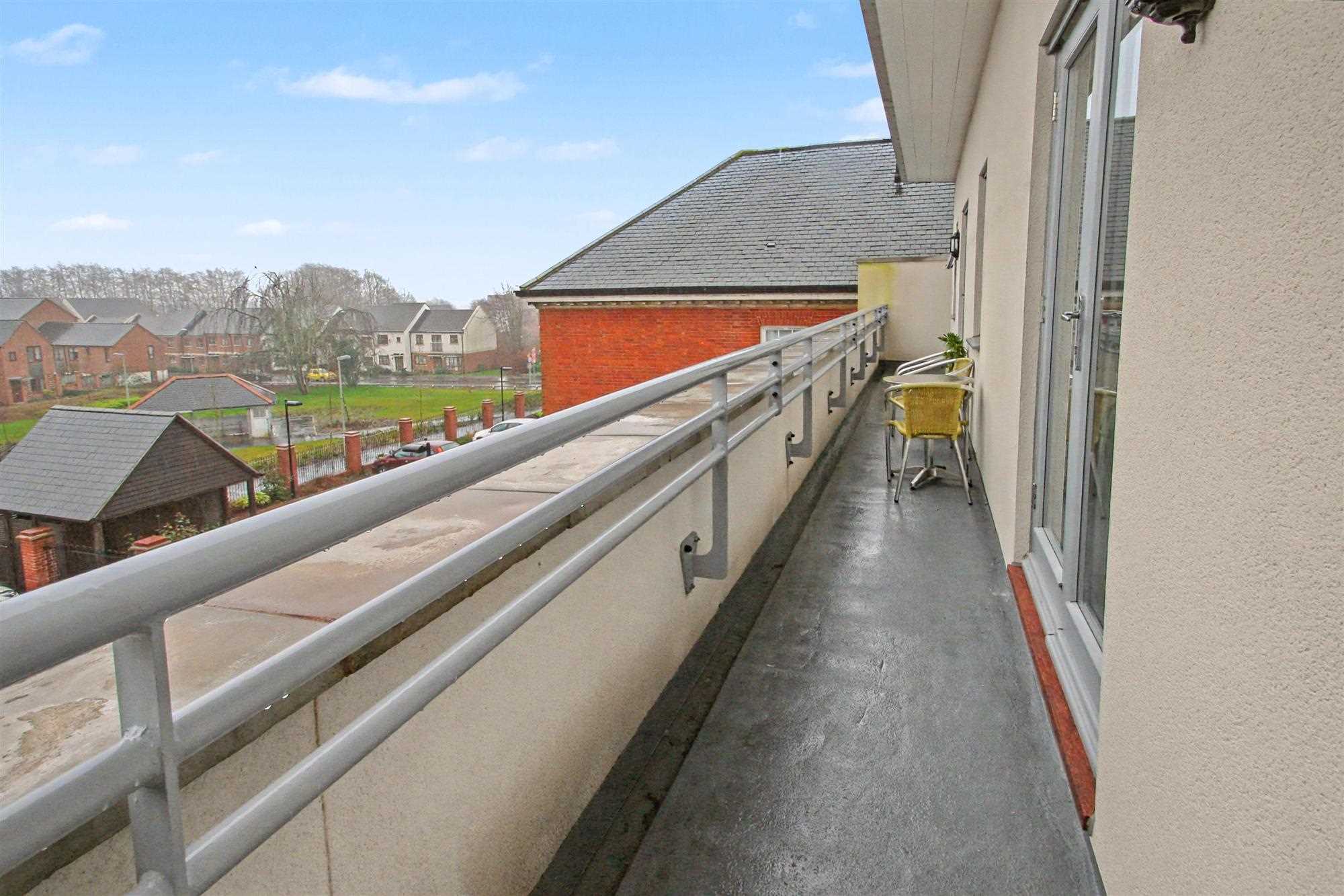 Idsworth Court, Limes Park, Basingstoke - Picture 13