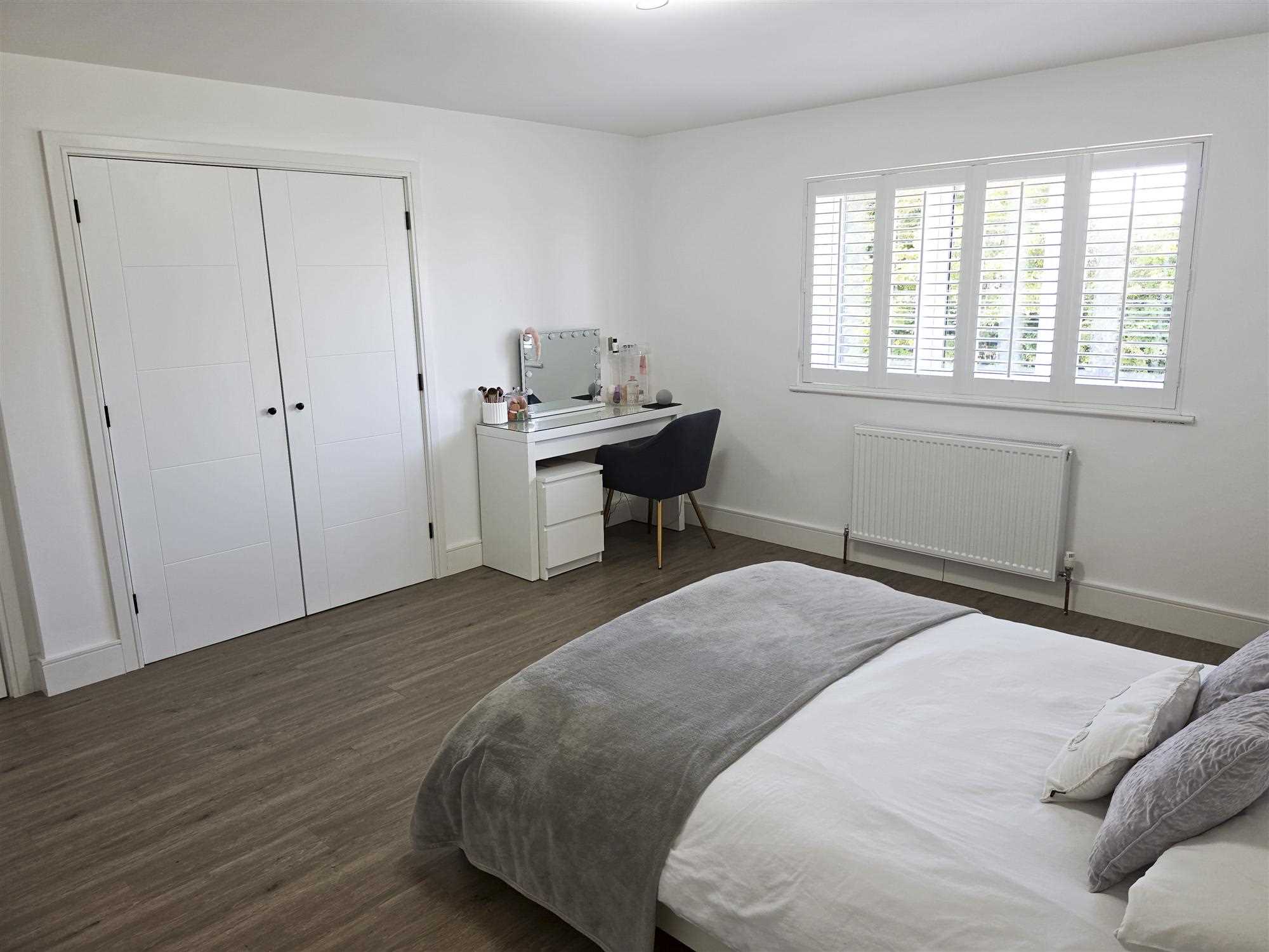Byfleet Avenue - Picture 23